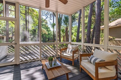 Thoughtfully renovated with a curated selection of designer - photo 4