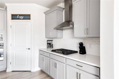 Welcome to this elegant 2 story home well-suited for refined - photo 15