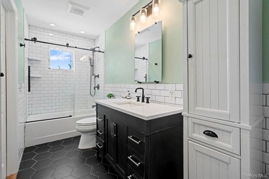 Welcome to 60 Leewater Ave. This sprawling split-level three - photo 19