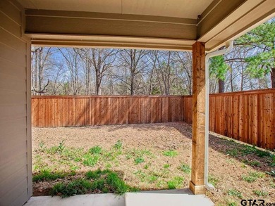 Small Town East Texas Lifestyle is Waiting for You! Welcome home - photo 22