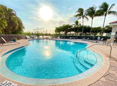 Make this exceptional condo your year-round or winter home. At - photo 3