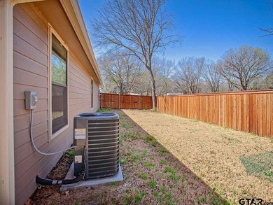 Small Town East Texas Lifestyle is Waiting for You! Welcome home - photo 25