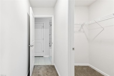 Welcome to this elegant 2 story home well-suited for refined - photo 33