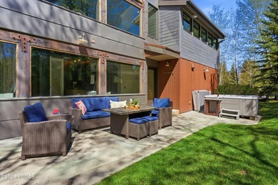 Nestled beside nearly three acres of Rotary Park open space and - photo 48