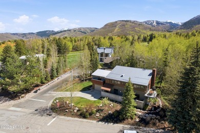 Nestled beside nearly three acres of Rotary Park open space and - photo 54