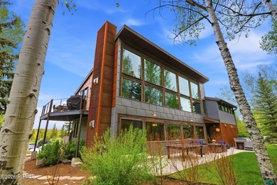 Nestled beside nearly three acres of Rotary Park open space and - photo 56