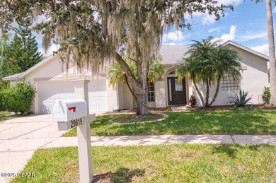 (private lake, pond, creek) Home For Sale in Zephyrhills Florida