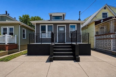 Fully renovated and ready for you to move right in! 6919 - photo 1