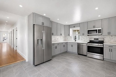 Fully renovated and ready for you to move right in! 6919 - photo 7