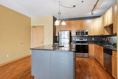 Welcome to this RARE 3 bedroom CORNER unit with 2 underground - photo 4