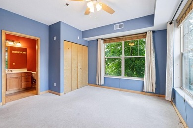 Welcome to this RARE 3 bedroom CORNER unit with 2 underground - photo 8