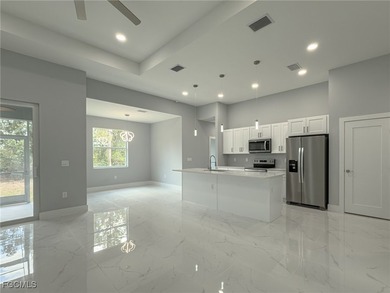 Welcome to this stunning brand-new construction in a prime Fort - photo 7