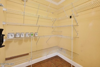 MOTIVATED SELLER NOW OFFERING A 1 YEAR 1% INTEREST RATE - photo 20