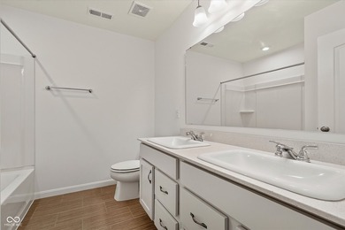 This well-maintained 3 bedroom home with a loft and basement - photo 22