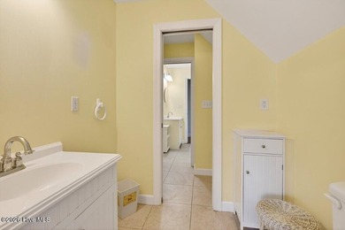MOTIVATED SELLER NOW OFFERING A 1 YEAR 1% INTEREST RATE - photo 30