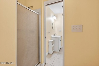 MOTIVATED SELLER NOW OFFERING A 1 YEAR 1% INTEREST RATE - photo 31