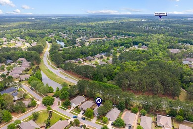 Newer LVP flooring flows through this open-concept Hammock Bay - photo 32