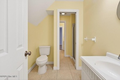 MOTIVATED SELLER NOW OFFERING A 1 YEAR 1% INTEREST RATE - photo 32