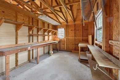 MOTIVATED SELLER NOW OFFERING A 1 YEAR 1% INTEREST RATE - photo 38