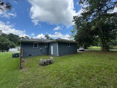 Great investment property in St. Stephen! This three bedroom - photo 6