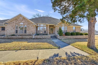 Lake Home Sale Pending in Gainesville, Texas