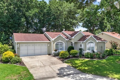 Under contract-accepting backup offers. Welcome to this - photo 2
