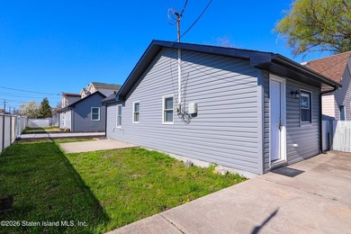 Rare Beachside Dual Detached Homes | Two Separate Addresses | - photo 12