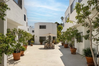 Elegant Townhome on the ICONIC Abbot Kinney Blvd - Venice Beach - photo 18