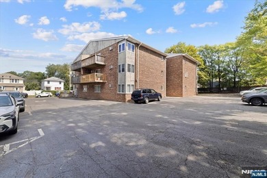 Welcome to this spacious, pet-friendly, ADA compliant - photo 18