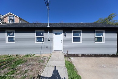 Rare Beachside Dual Detached Homes | Two Separate Addresses | - photo 21