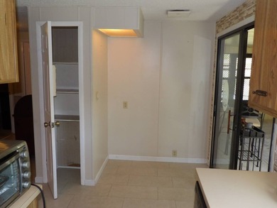 2 BR 2 BA 1248 SQ FT home on a perimeter lot with view of the - photo 22