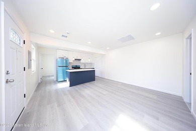 Rare Beachside Dual Detached Homes | Two Separate Addresses | - photo 26