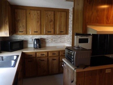 2 BR 2 BA 1248 SQ FT home on a perimeter lot with view of the - photo 29