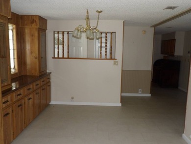 2 BR 2 BA 1248 SQ FT home on a perimeter lot with view of the - photo 32