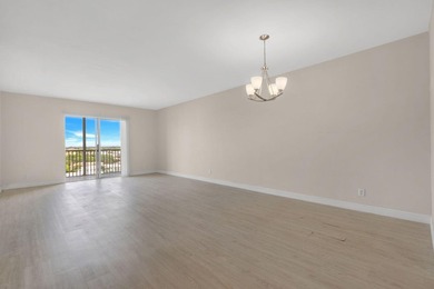 Highly sought-after high-rise condo in the heart of Coral - photo 2