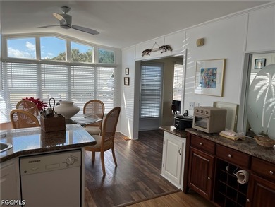 Enjoy luxury living in this pristine 840 s.f. Upgraded home - photo 5