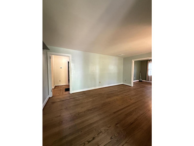 SELLER SAYS SELL!! NEW ROOF, NEW HVAC with NEW DUCTWORK-- heavy - photo 8