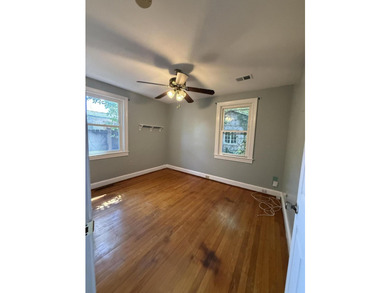 SELLER SAYS SELL!! NEW ROOF, NEW HVAC with NEW DUCTWORK-- heavy - photo 9