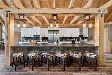 Ever dreamt of pulling into an expansive lodge style retreat - photo 4
