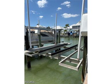 Part of the Casa Marina Yacht Club association, this dock is - photo 5