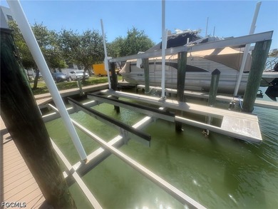 Part of the Casa Marina Yacht Club association, this dock is - photo 8