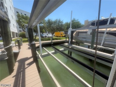Part of the Casa Marina Yacht Club association, this dock is - photo 9