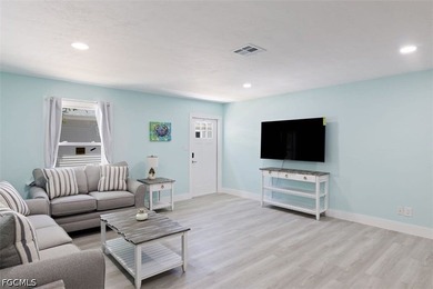 Gorgeous income-producing duplex in the highly coveted downtown - photo 8