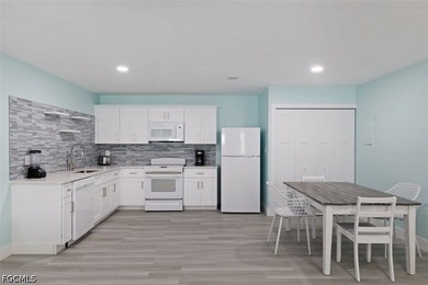 Gorgeous income-producing duplex in the highly coveted downtown - photo 9