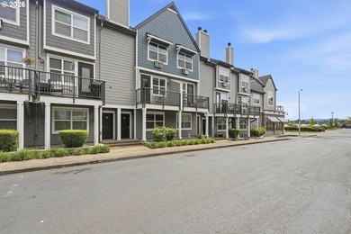 Modern townhome living just steps from the Columbia River - photo 3
