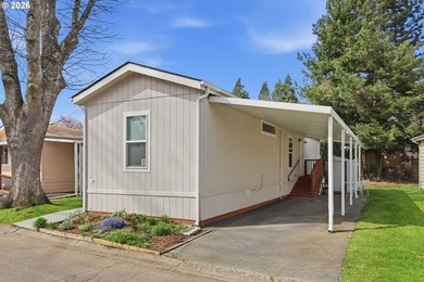 Dobson Pond Home For Sale in Eugene Oregon