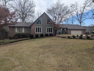 Lake Home For Sale in Vinemont, Alabama