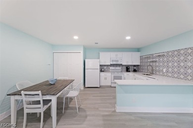 Gorgeous income-producing duplex in the highly coveted downtown - photo 10