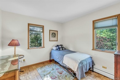 Custom 3 bedroom, 1.5 bath Colonial in the heart of Sayville! - photo 20