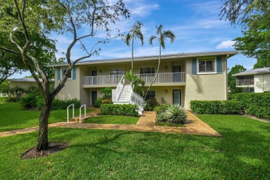 (private lake, pond, creek) Condo For Sale in Boynton Beach Florida